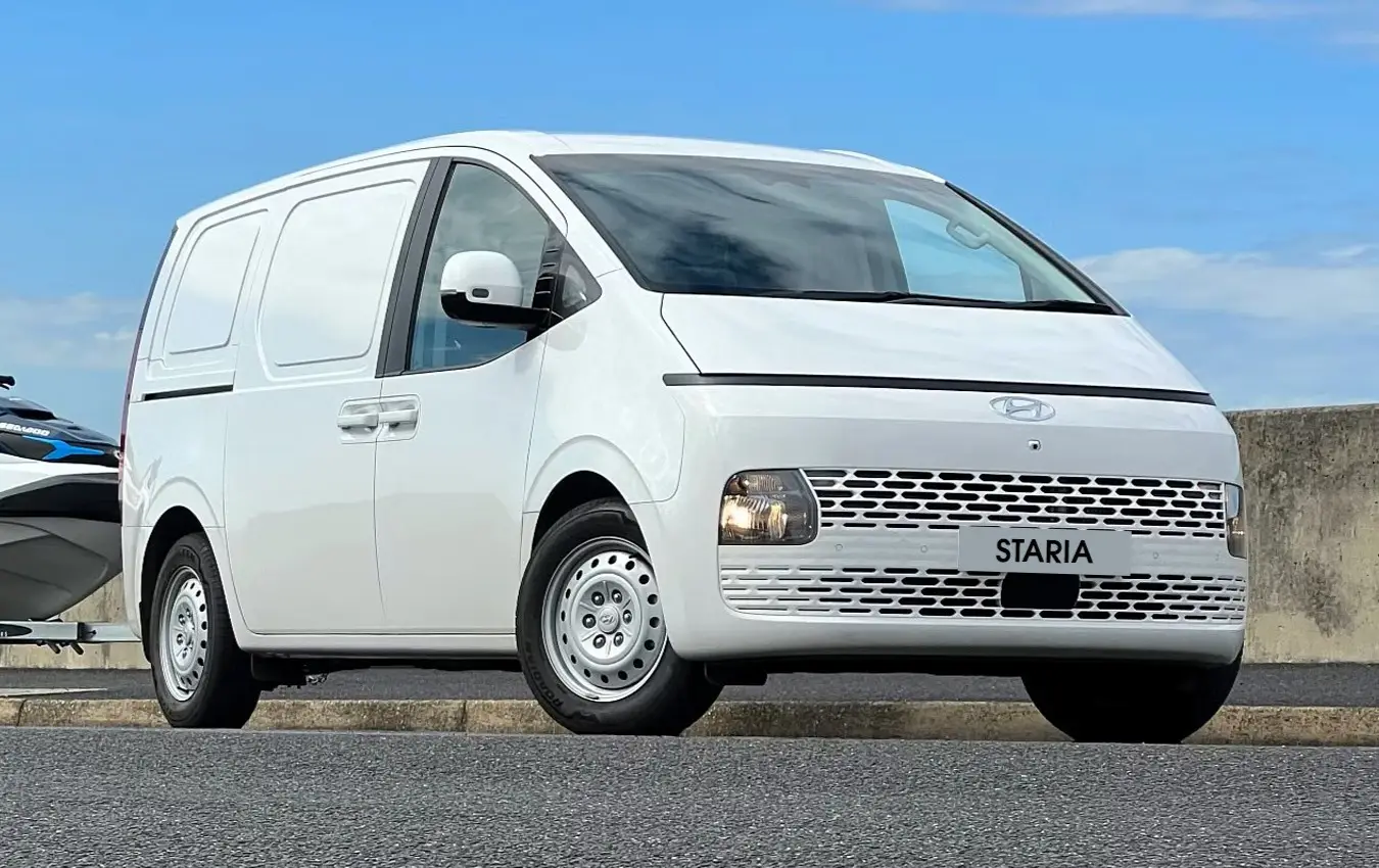 Hyundai Staria Panel